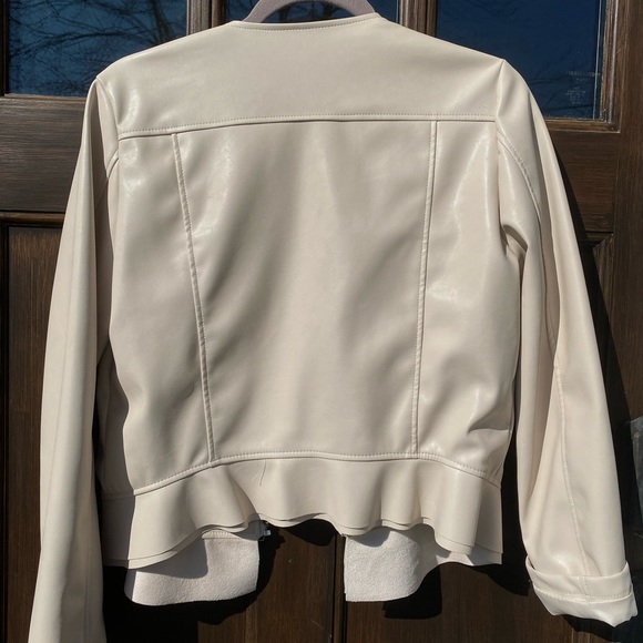 Lea & Viola Ruffle jacket - Picture 3 of 4